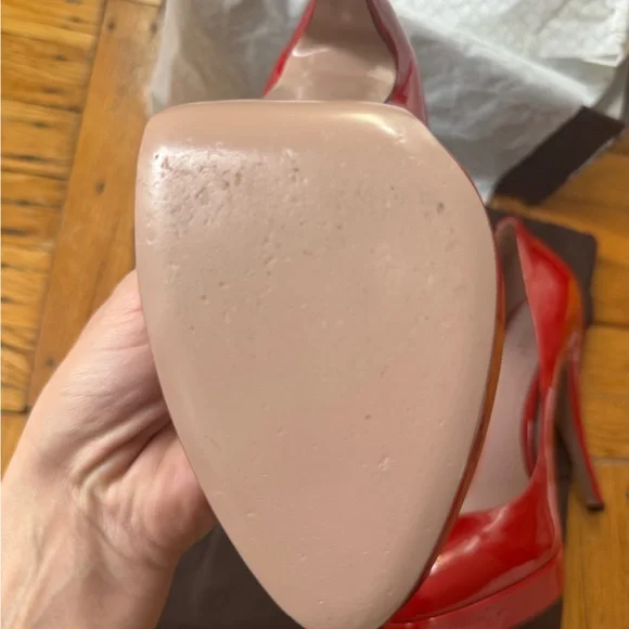 Gucci Red Patent Leather Heels - Picture 6 of 13